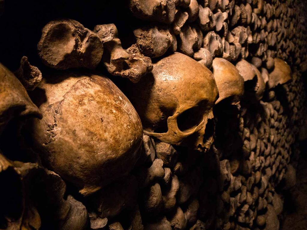 Things to See in Paris - Catacombs