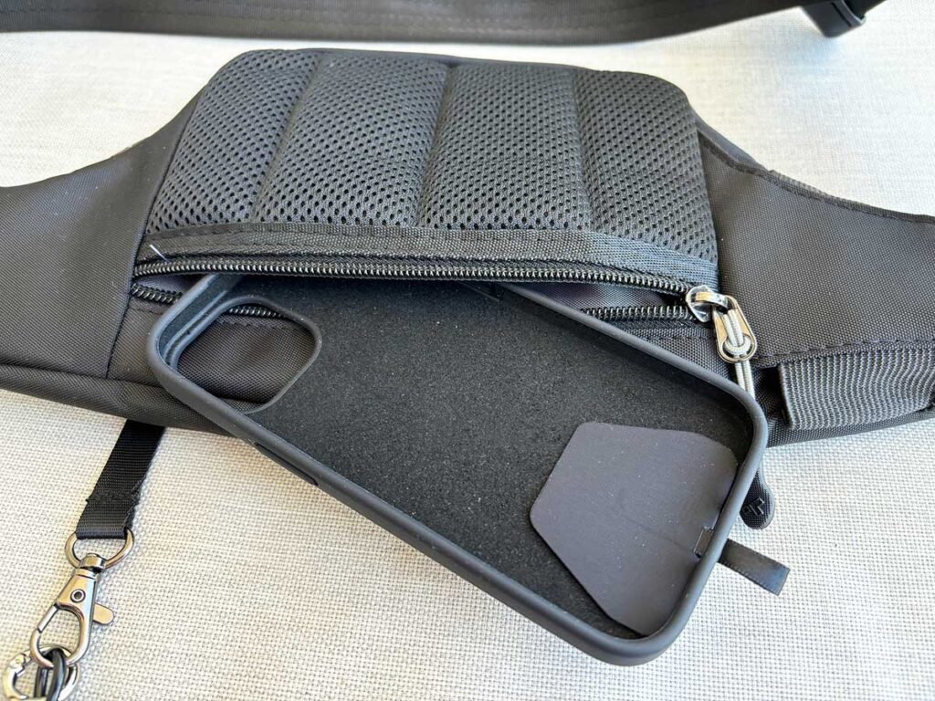 Back Compartment of a Travelon Fanny Pack