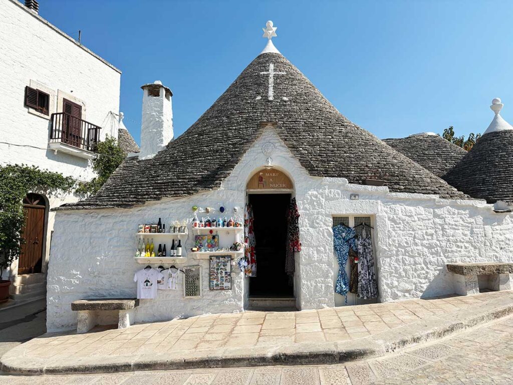 Trullo Gift Shop in Alberobello Puglia