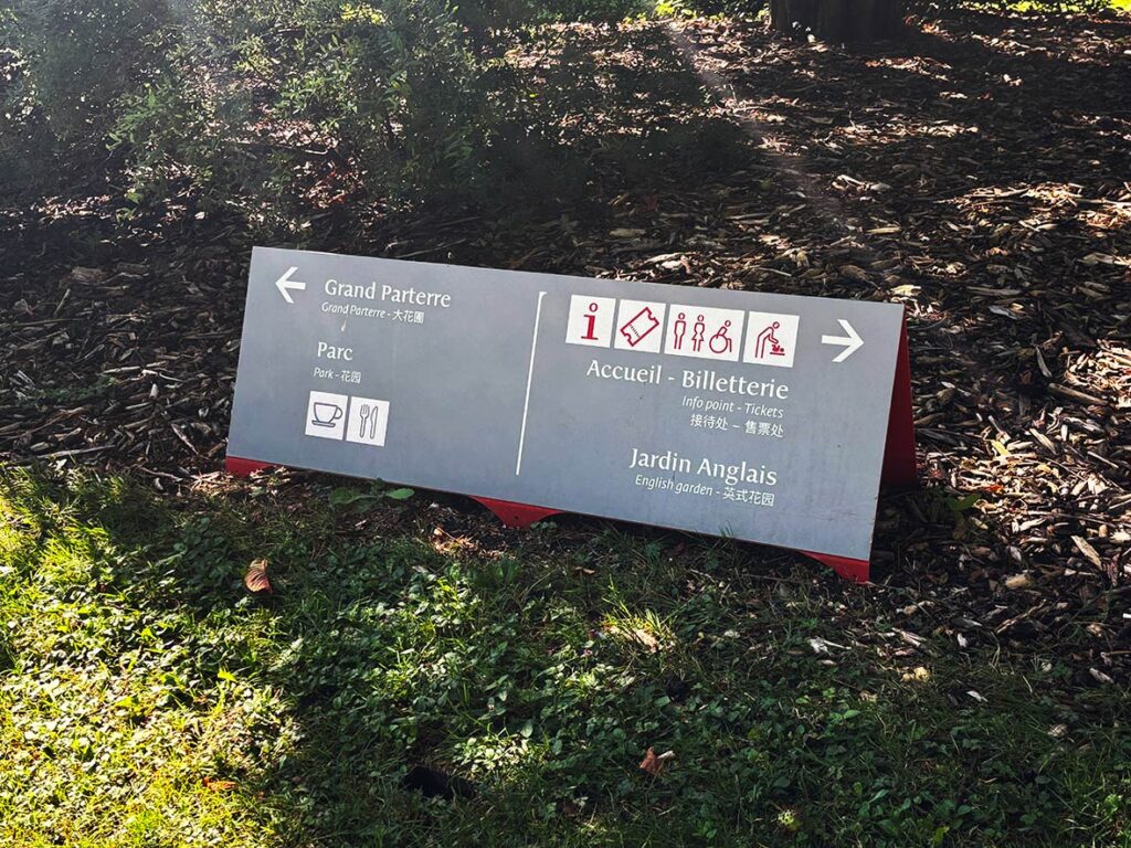 Sign for the Ticket Office at Fontainebleau in Paris