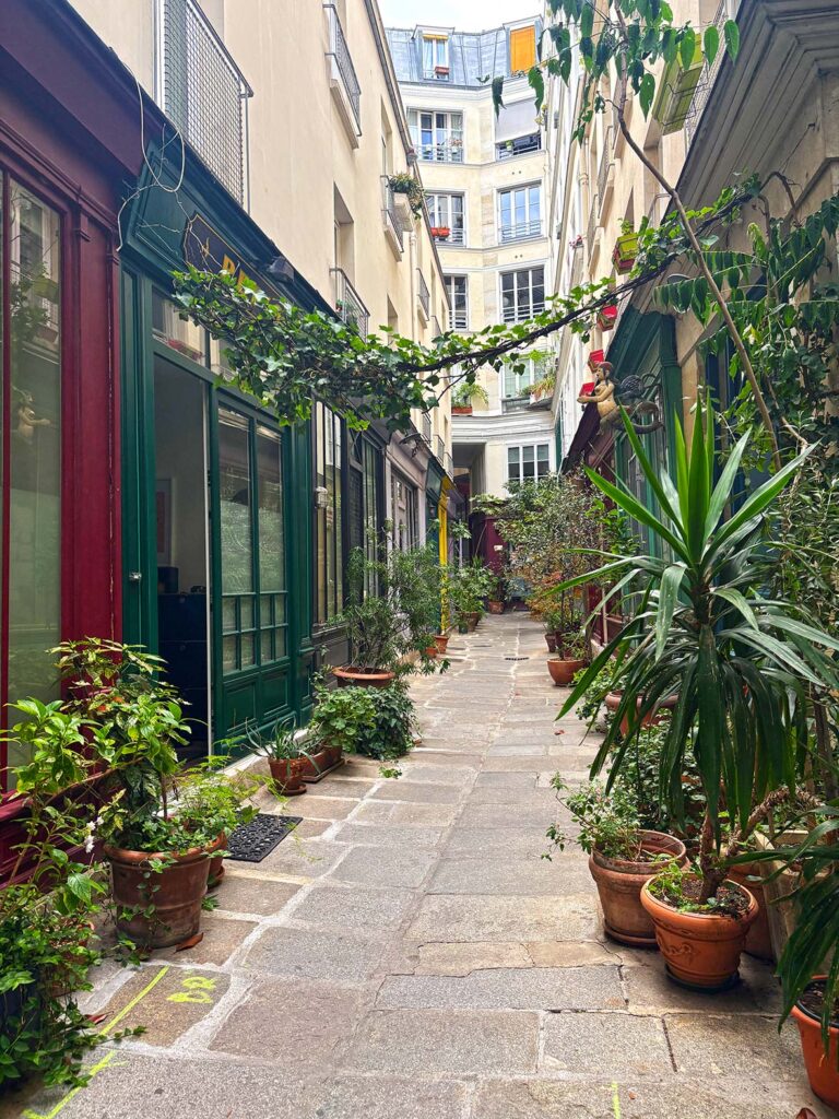 Inside Passage l'Encre in Paris, France