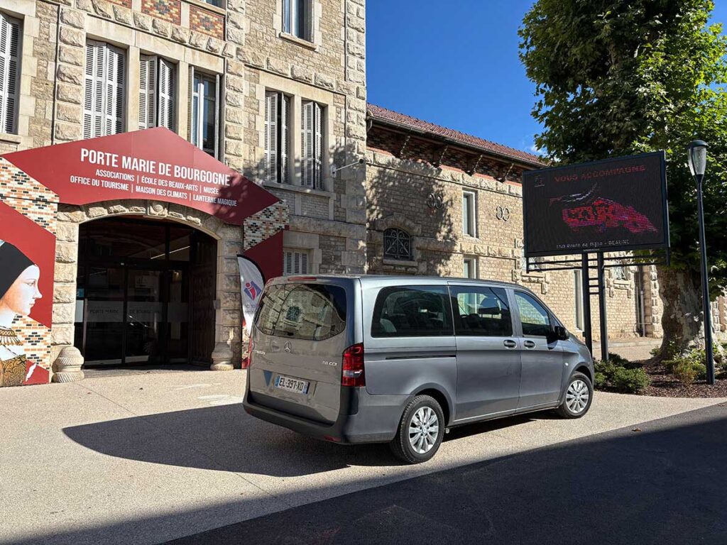 Meeting Point for a Burgundy Wine Tour from Beaune