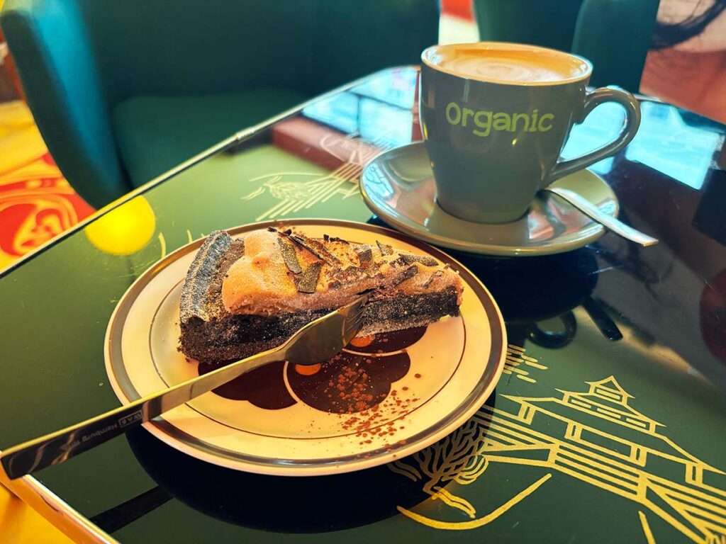 Salted Caramel Cake at Schokoladenbar Dresden