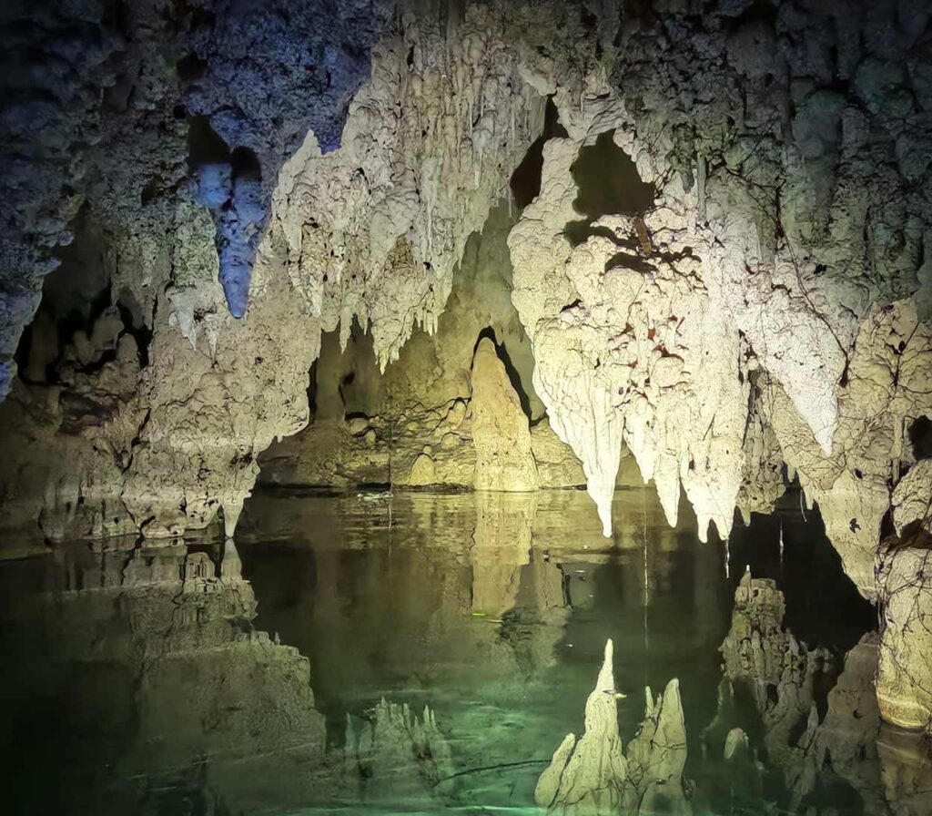 Bejil-Ha Cenote Tour: Templo Mayor, or the Great Temple Jungle Cenote
