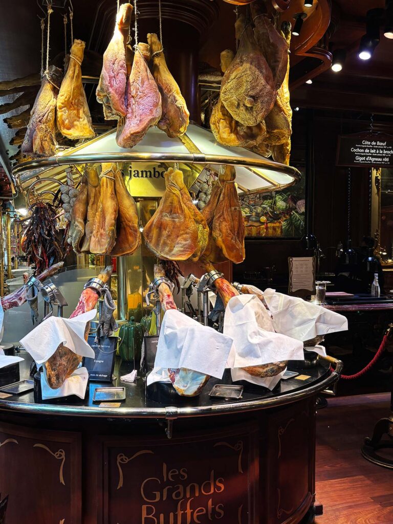 Assorted ham legs at Les Grands Buffets de Narbonne